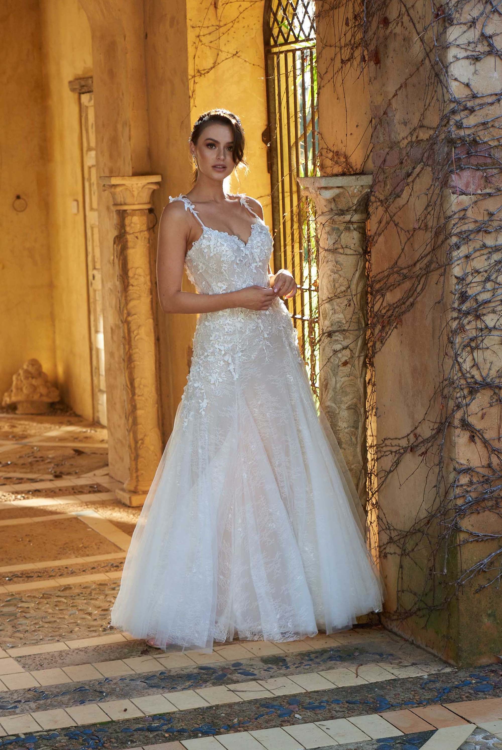 TC316-Hannah-wedding-dress-front