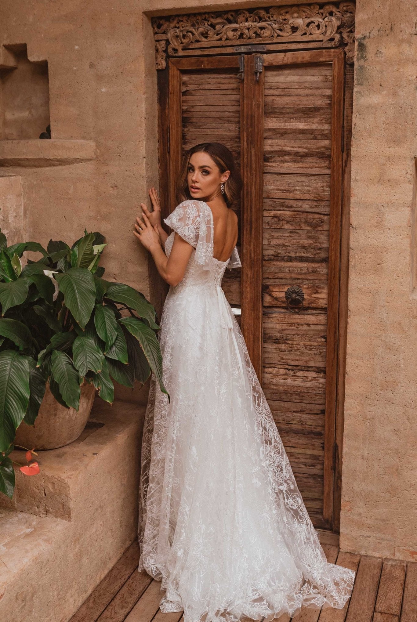 Kansas Lace Cap Sleeve Wedding Dress – TC362