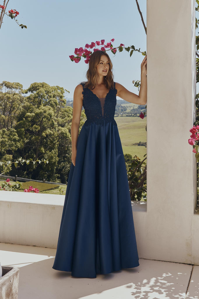 Tania Olsen Designs Heather PO2310 (Available in Emerald and Pure White)