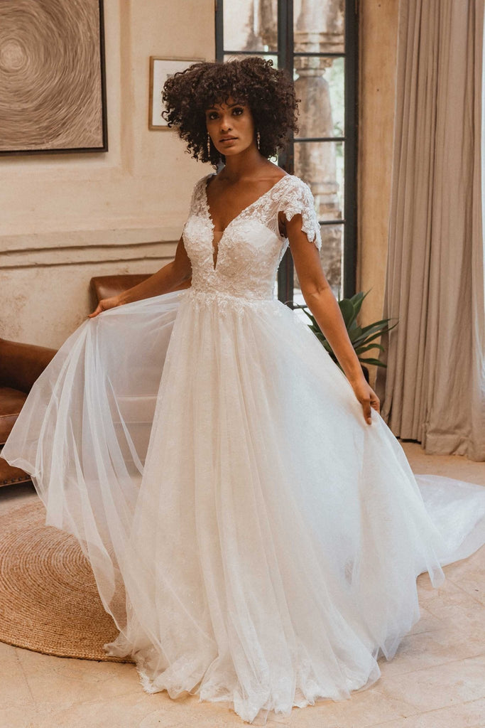 Belfast Layered Lace and Tulle Wedding Dress – TC333