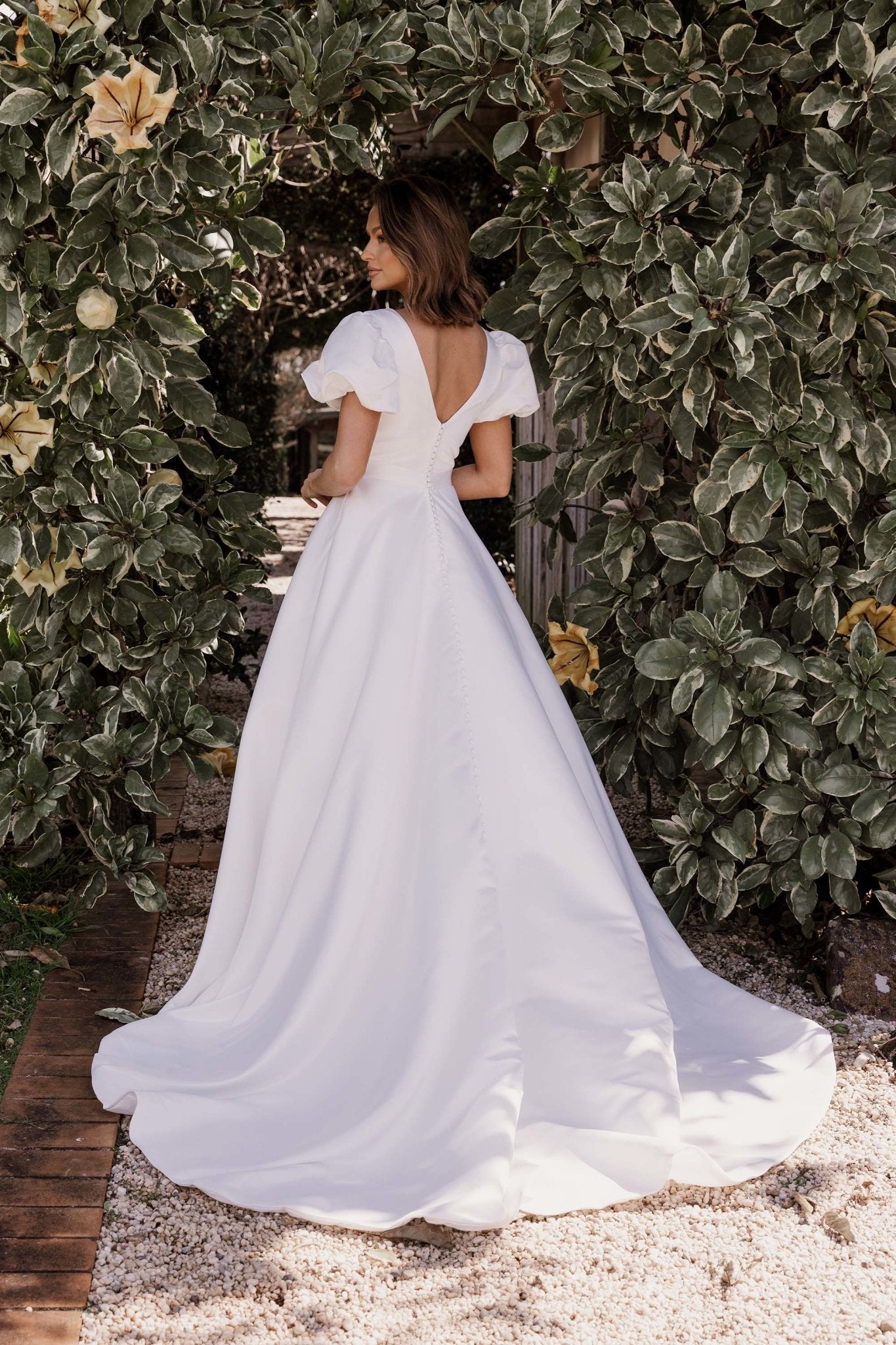 Fayette Detachable Puff Sleeve Wedding Dress – TC407 | Sentani Boutique