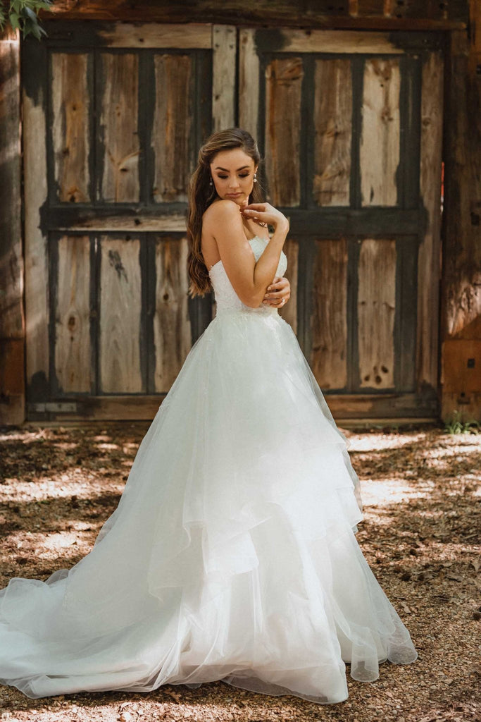 Georgia Tiered Tulle Wedding Dress – TC352