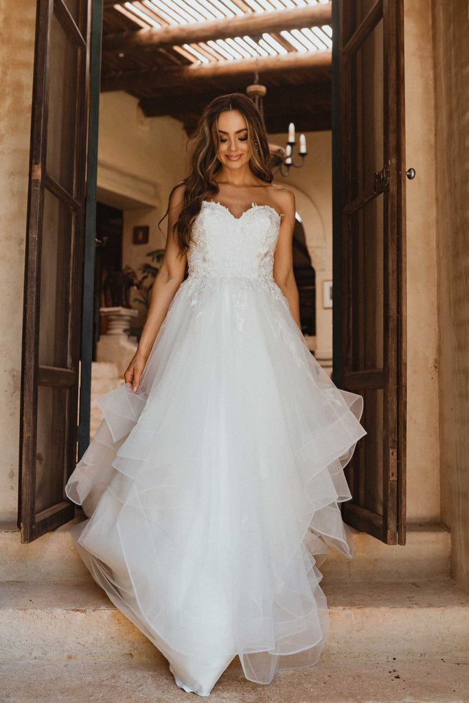 Georgia Tiered Tulle Wedding Dress – TC352