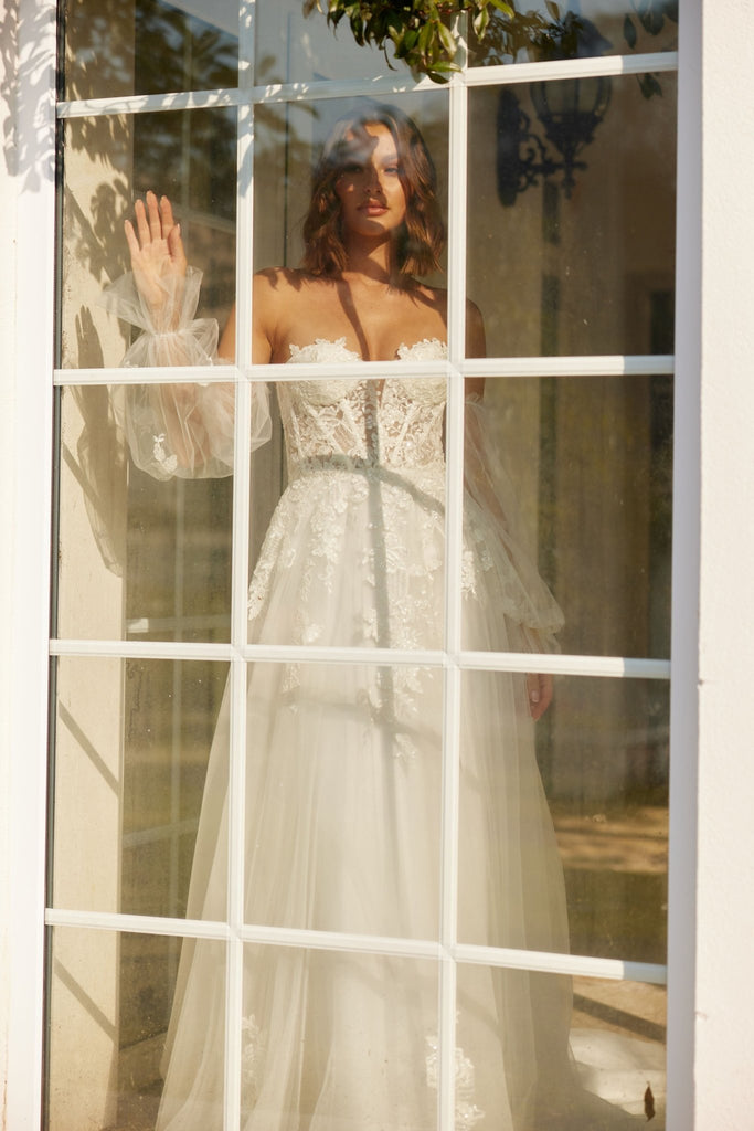 Giselle Detachable Bishop Sleeve Wedding Dress - TC396