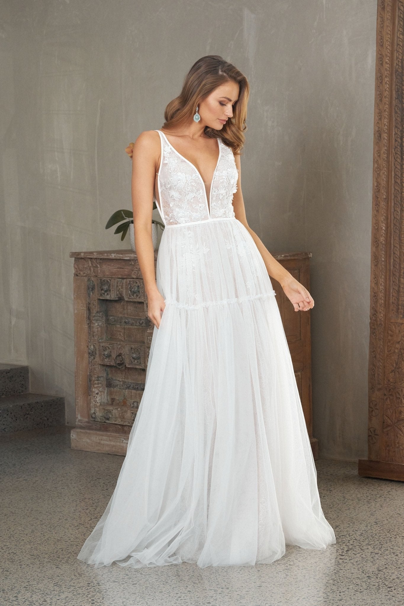 Lilly wedding dress | Beachweddingtips.com Lilly wedding dress | Beachweddingtips.com