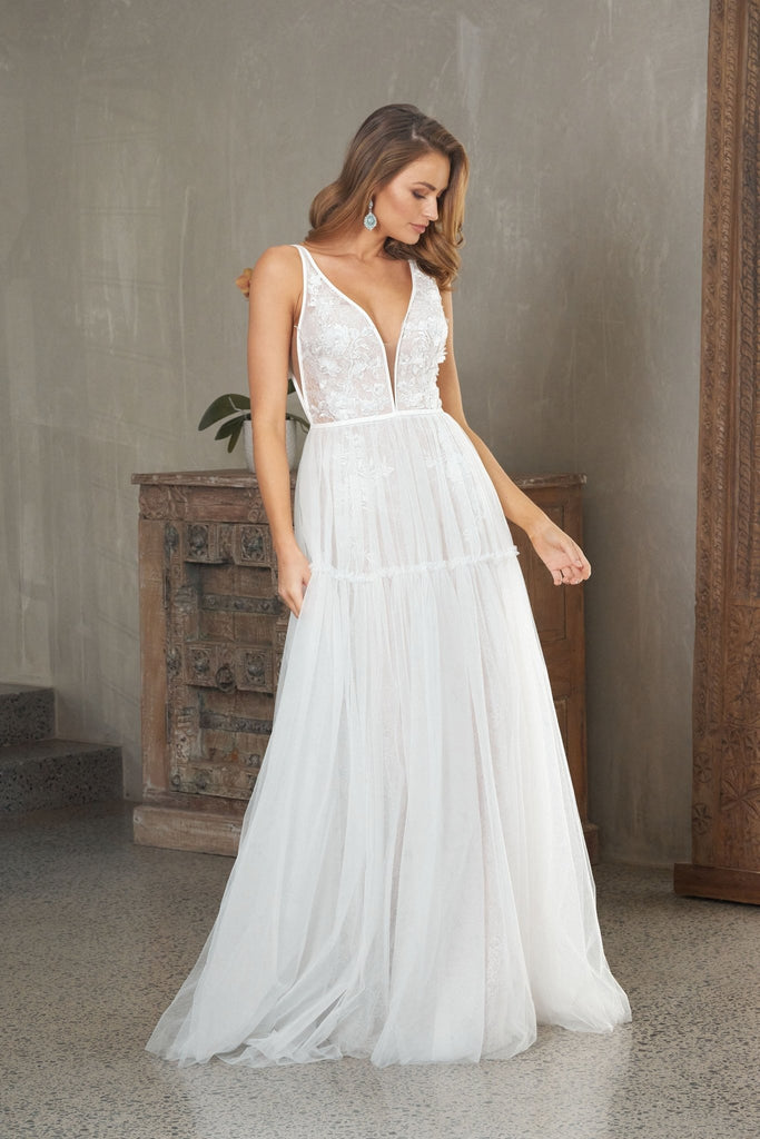 Lilly Tiered Lace Wedding Dress – TC326