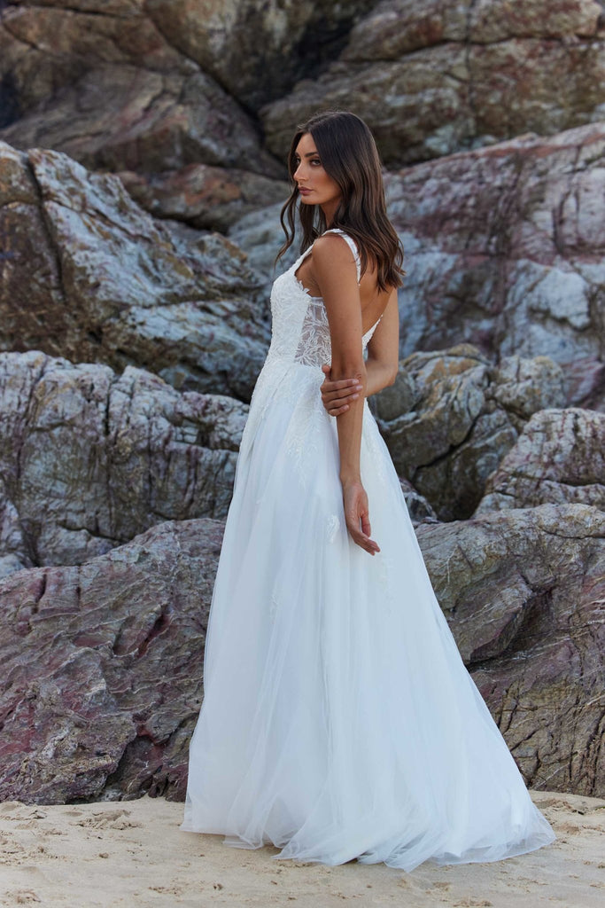 Myrtle Square-Neck Lace Wedding Dress – TC373