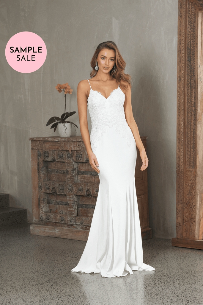(SAMPLE SALE) Brylee Fitted Mermaid Wedding Dress – TC246