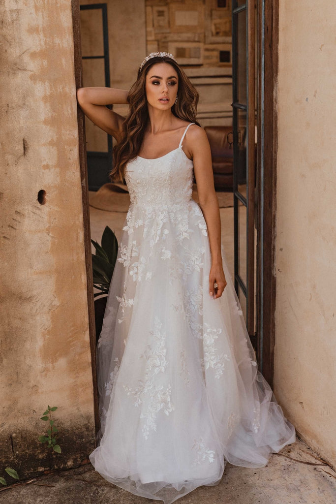 (SAMPLE SALE) Byron Floral Lace Wedding Dress – TC342