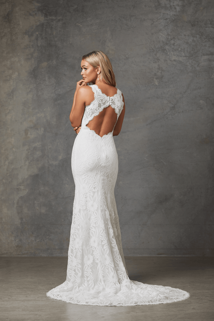 (SAMPLE SALE) Myah Scallop Lace Fitted Wedding Dress - TC238