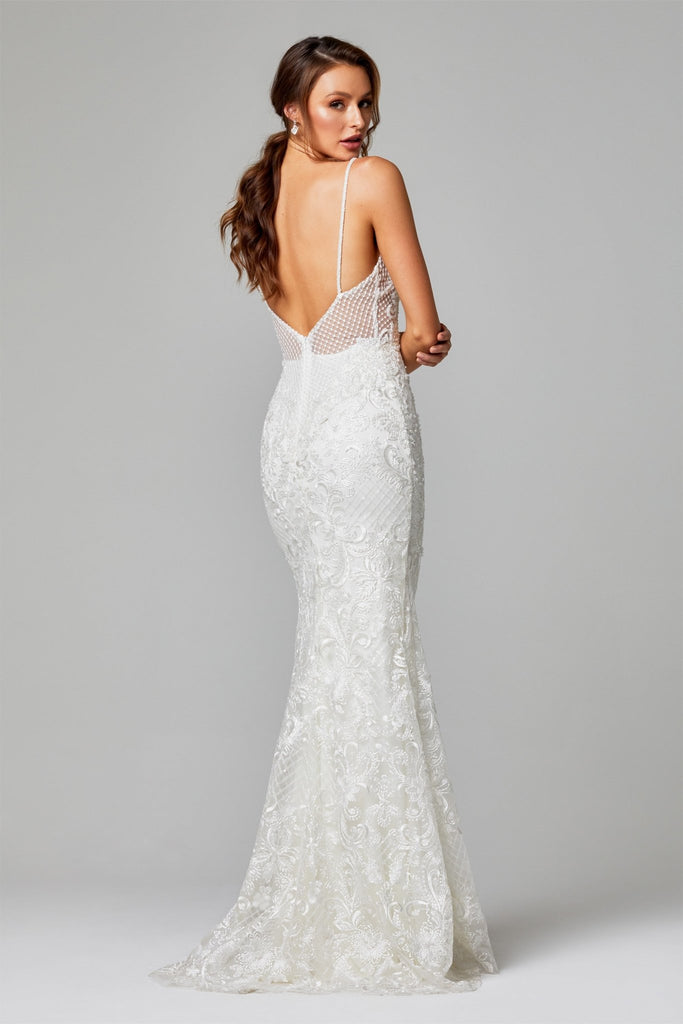 Shiloh Low Back Fitted Wedding Dress – TC250