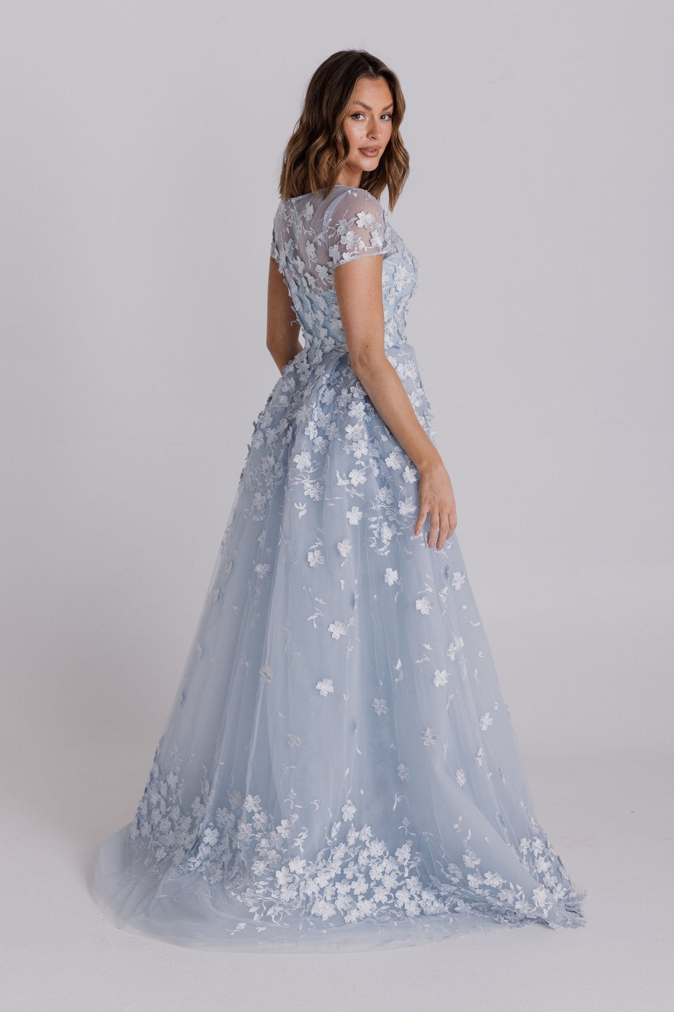 FLORAL APPLIQUE A-LINE GOWN – princesstunkara.com