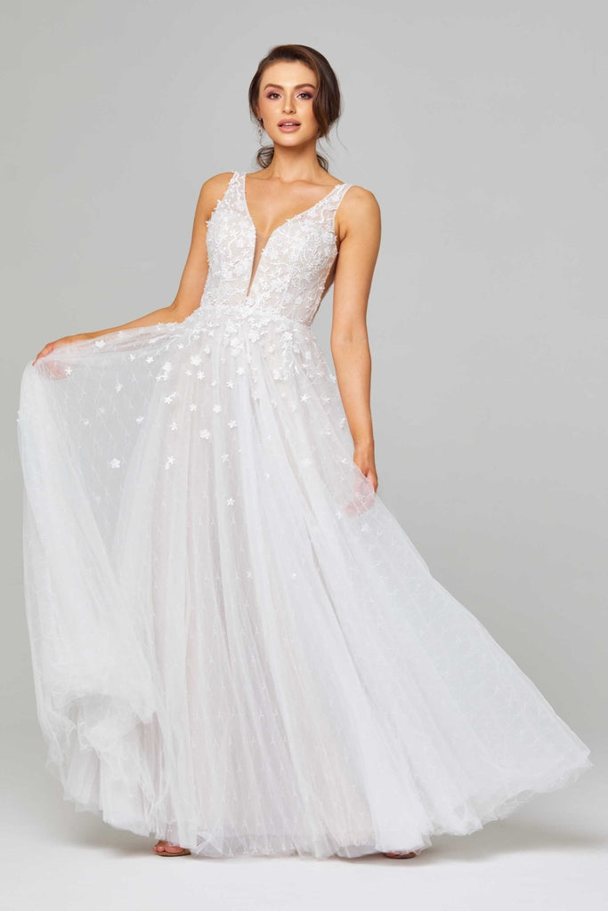 Zara Lace and Tulle Wedding Dress – TC289